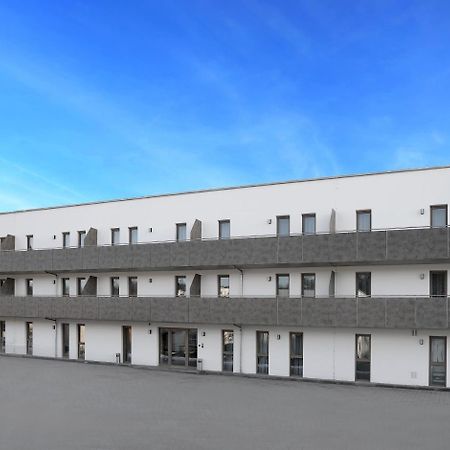 Apartment Hotel 37 Altdorf  Exteriör bild