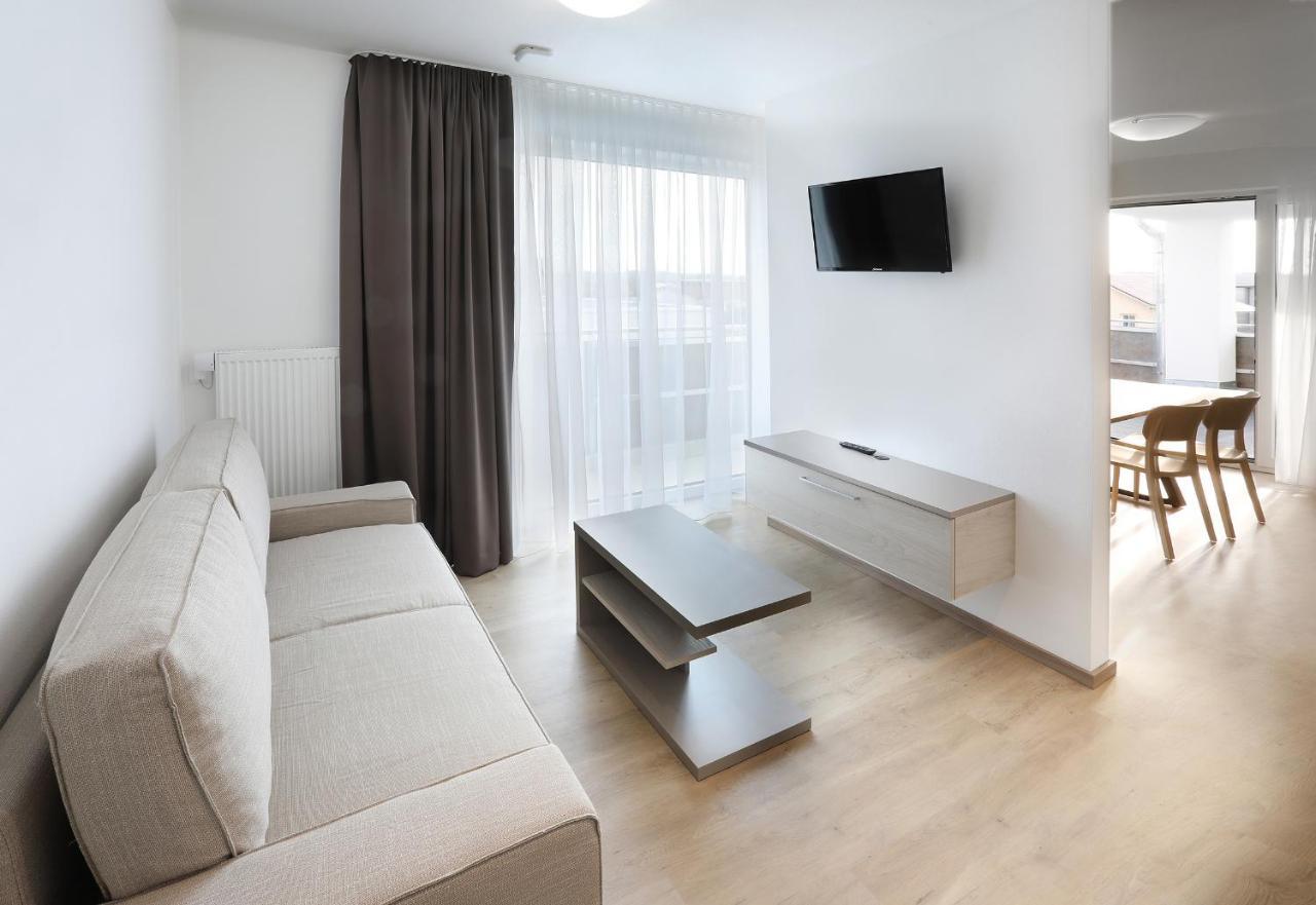 Apartment Hotel 37 Altdorf  Exteriör bild